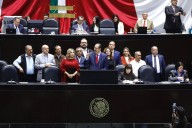 Diputados debaten por cifras de reducción de la pobreza en análisis del primer informe
