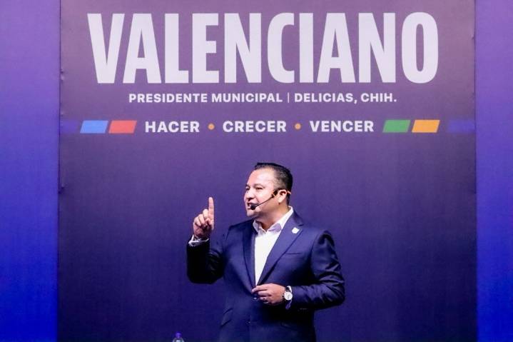 Valenciano destaca récord histórico con 1.7 millones de m² pavimentados en Delicias