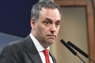 «Es una operación»: Manuel Adorni apuntó contra la oposición por los escándalos de José Luis Espert