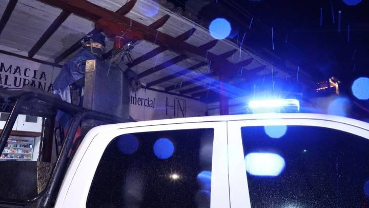 Ola violenta en Michoacán: dos muertos, un desaparecido, avionetas destruidas, autos incendiados...