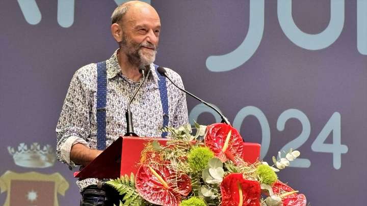 El humorista Javier Cansado se aparta "varios meses" de los escenarios para tratarse de un tumor