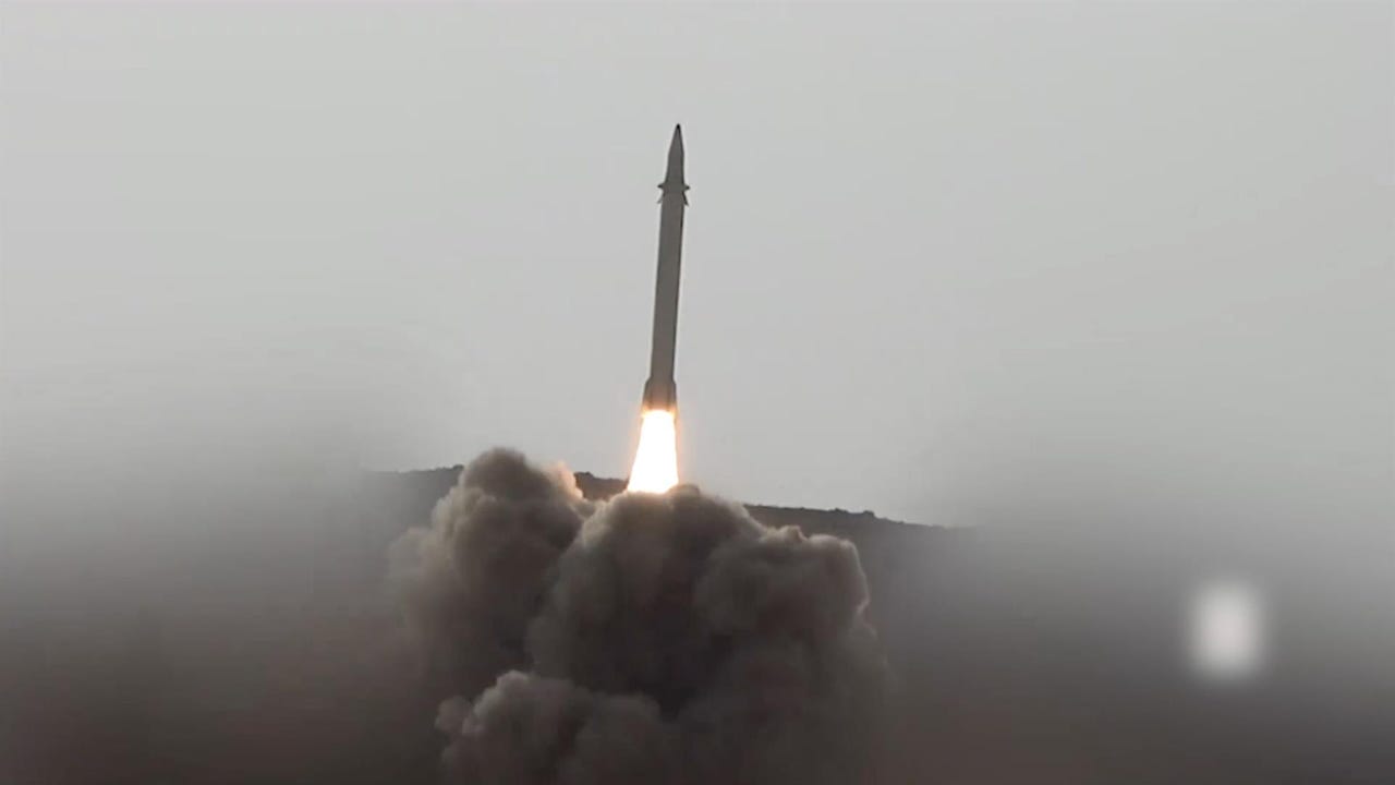 Nuevo ataque con un misil contra un buque en aguas al sur de Yemen