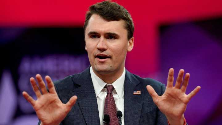 Charlie Kirk, el 'influencer' de la ultraderecha cercano a Trump asesinado en uno de sus mítines