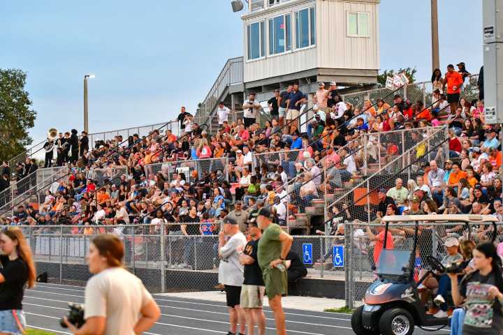 Umatilla High Football in Running for $1 Million Stadium Upgrade