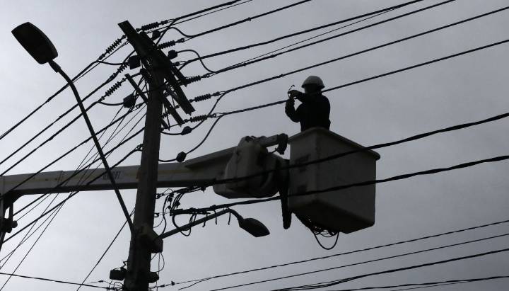 Revisa el corte programado de luz en al menos 7 comunas de RM para este martes