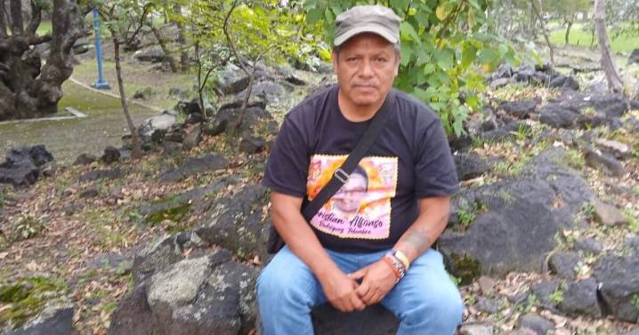 "Si algo me pasa, tú sigue", se prometen padres a 11 años de Ayotzinapa