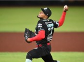 Ricardo Pinto brilló desde la lomita y Diablos Rojos tomó ventaja en la Serie de Campeonato