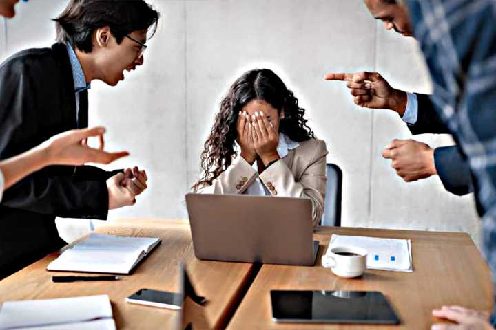 Proponen castigar el acoso laboral no sexual en Baja California Sur con hasta 6 años de cárcel