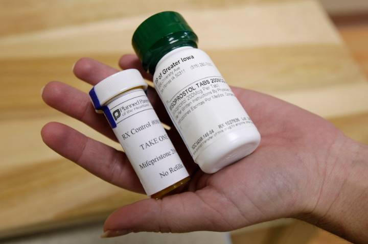 California bill shielding patients’ names from  abortion pill bottles reaches Newsom’s desk