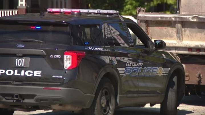 Cleveland police looking for suspect who fatally shot Parma high schooler after party