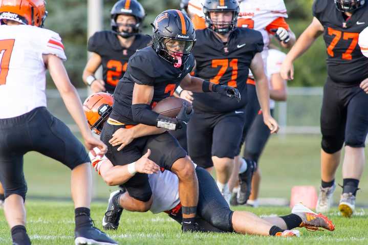 Leslie wide receiver off to strong start