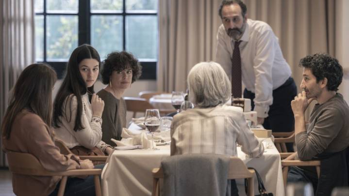 Alauda Ruiz de Azúa's San Sebastián Competition Entry 'Sundays' Gets a Trailer 