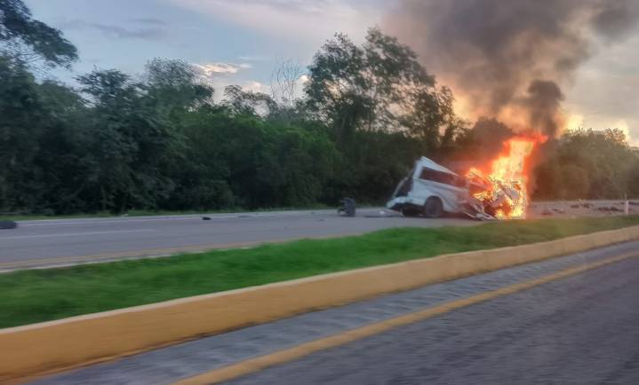 Sube a 16 cifra de muertos en la Mérida-Campeche; urvan era de Calkiní