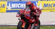 Marc Márquez se recupera de su error del sábado con una nueva victoria y puede ser campeón en Japón