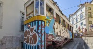 Así es el ascensor de la Gloria que dejó 17 muertos y 21 heridos tras descarrilar