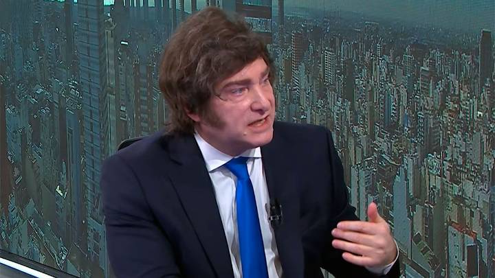 Milei: “Quieren instalar la idea de que no puedo caminar por la calle porque la…