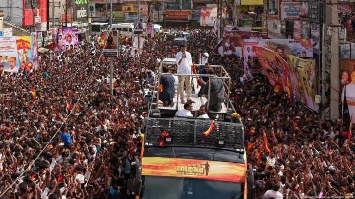 Cifra de muertos por estampida en mitin político de la India subió a 40