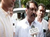 TN BJP chief Nainar Nagendran visits Karur hospital post stampede