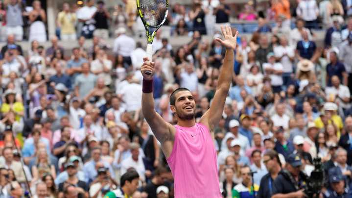 Alcaraz beats Djokovic at the U.S. Open and will meet Sinner for Grand Slam final : NPR
