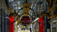 Empleados de Stellantis en Zaragoza trabajarán hasta fin de año en Serbia