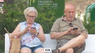 Los mayores cada vez están más conectados, pero a su manera: "Ni TikTok ni TikTik tengo"