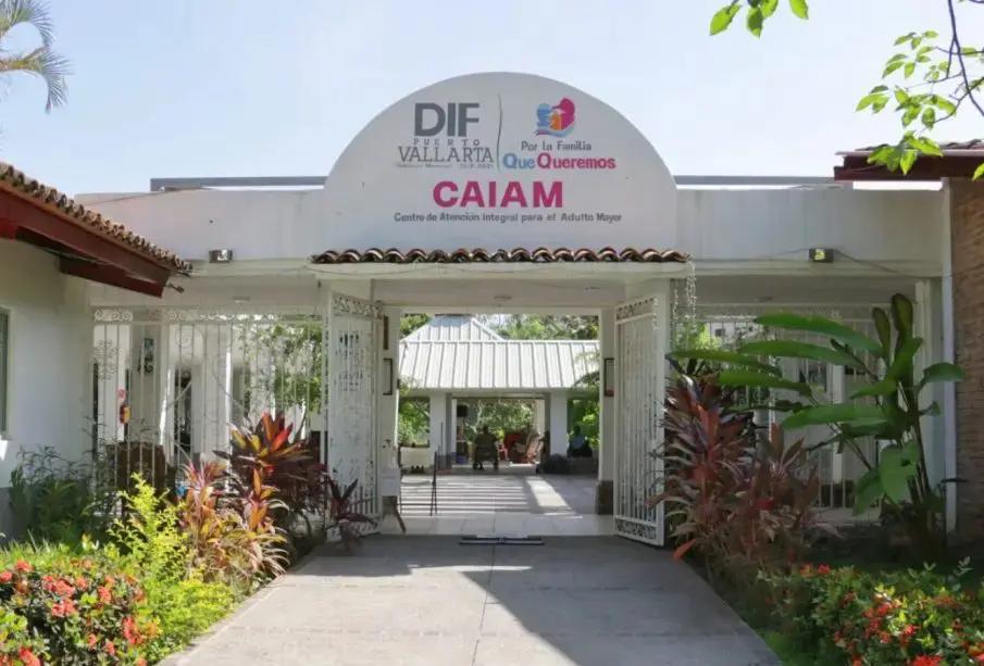 Directora de DIF Puerto Vallarta niega desatención en el Asilo de Ancianos