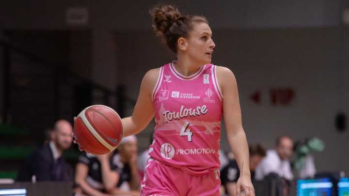 Muere Tiana Mangakahia, base australiana de baloncesto, de un cáncer de mama a los 30 años