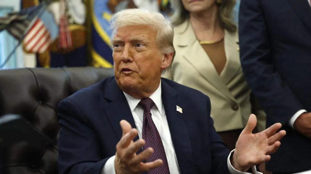 Trump demanda a The New York Times 15 mil millones de dólares por difamación
