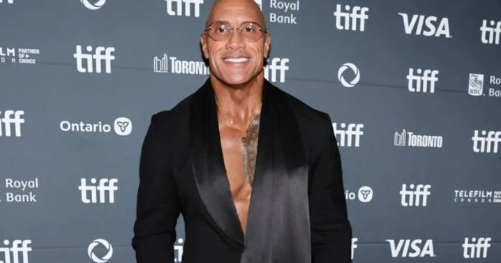 Dwayne La Roca Johnson llegará a México para presentar The Smashing Machine