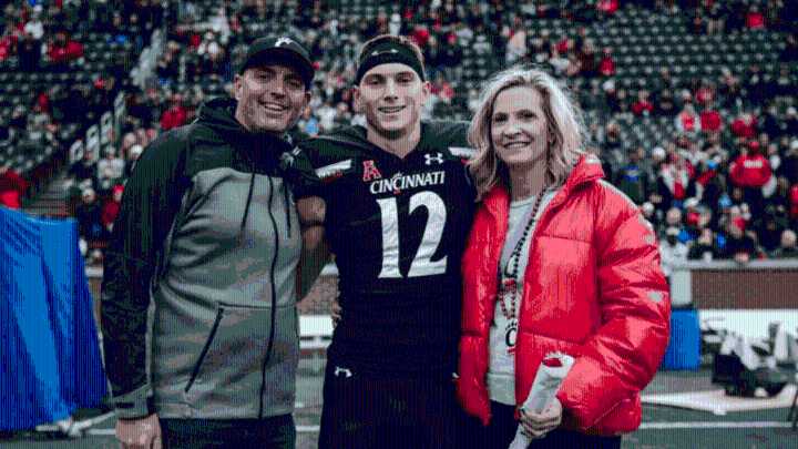 Who Are Alec Pierce’s Parents? All About NFL WR’s Dad Greg and Mom Stephanie Pierce Discover all about Indianapolis Colt’s WR Alec Pierce parents, Greg and Stephanie Pierce , their background, and fam