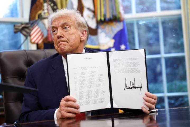 Trump signs proclamation allowing death penalty in D.C. crime cases