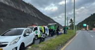 Motociclista resulta lesionada en choque con carro en la carretera Panamericana, de Manizales