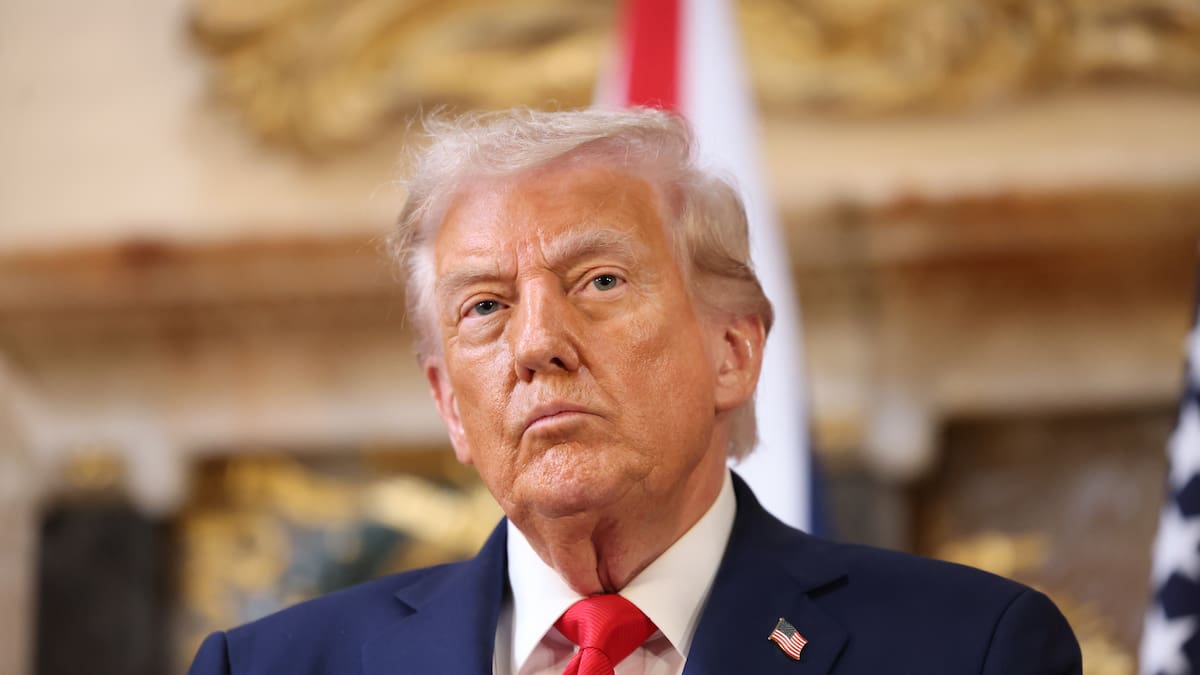 Trump amenaza con quitar los permisos de emisión a los canales críticos con él
