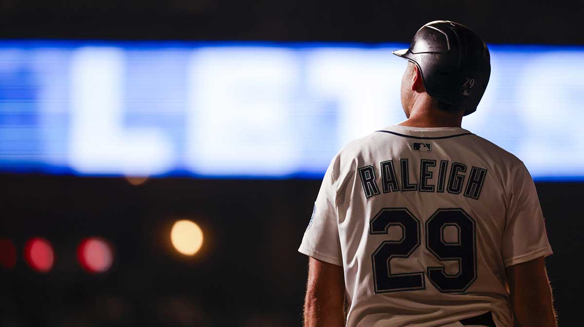 What Mariners’ Cal Raleigh is ‘blocking out’ after tying Mickey Mantle’s HR record