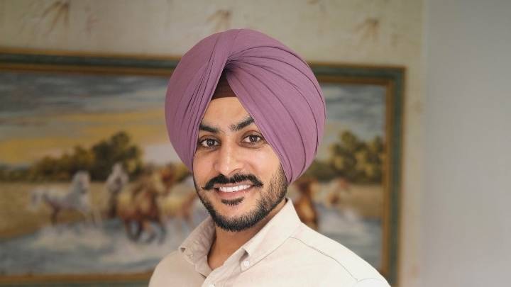 Punjabi singer Rajvir Jawanda hospitalised in critical condition after bike accident