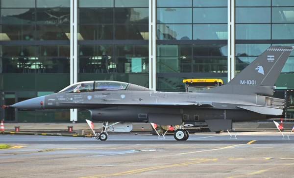 Programa F-16 etapa final en la preparación de los aviones en Dinamarca