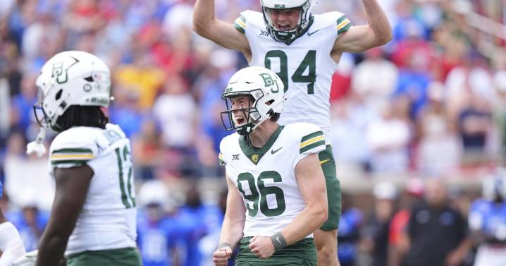 Baylor upends No. 17 SMU in 2 OTs as Sawyer Robertson throws for 440 yards, 4 TDs