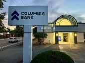 Umpqua Bank changes name