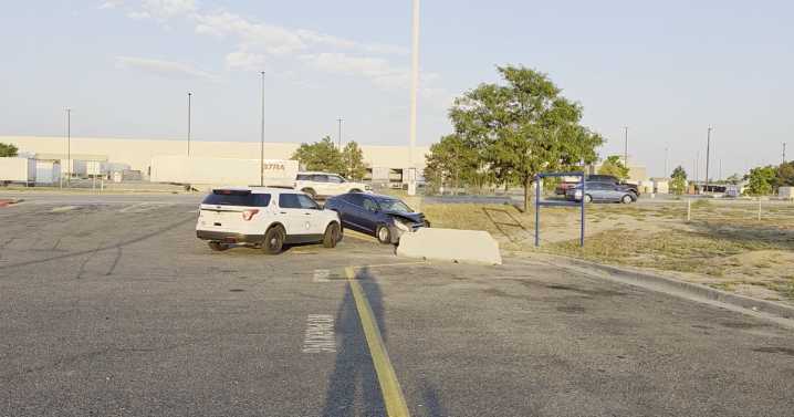 Child unharmed during police pursuit in Denver metro area; two people arrested
