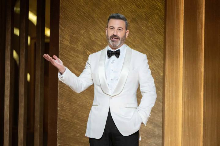Cele|bitchy | Jimmy Kimmel’s suspension has been lifted, he will return to his show tonight