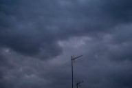 Alicante suspende las clases el martes tras el reventón térmico que ha dejado fuertes lluvias en varias zonas