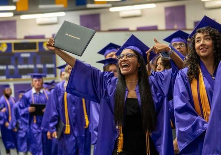 New program helps teachers earn credit, experience