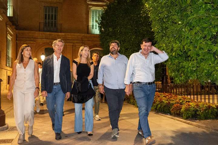 El PP propone limitar el ingreso mínimo vital a los inmigrantes y que sólo lo cobre quien haya cotizado y tenga permiso de residencia