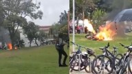 Encapuchados prenden fuego a motos en la Universidad Nacional