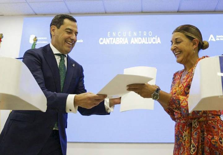 Los presidentes de Cantabria y de Andalucía firman un convenio de colaboración