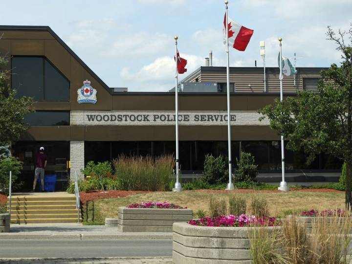 Police warn of losses up to $40K in elaborate bank