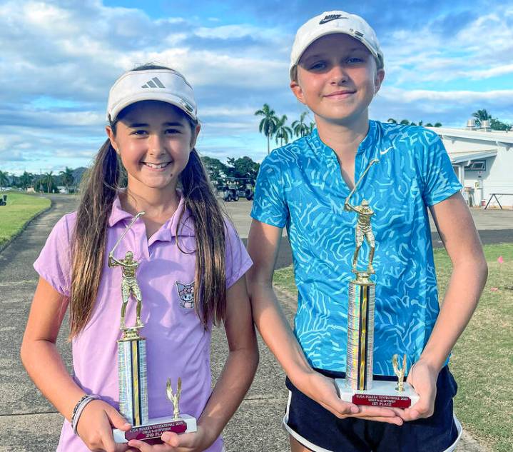 Boone scores an albatross at Puakea