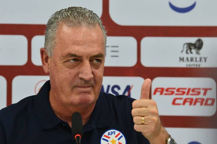 A un paso del Mundial. Como Scaloni, se emocionó Gustavo Alfaro: “Tengo piel de cocodrilo, pero Paraguay me hizo vulnerable”