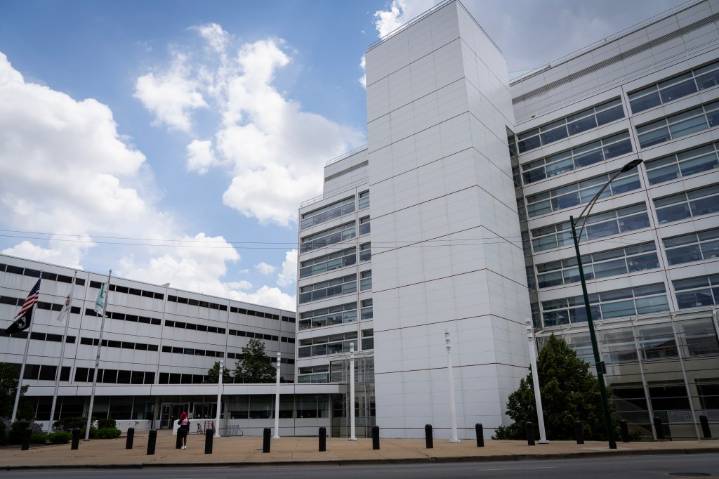 Editorial: Does long-time head of juvenile detention facility live in Cook County?