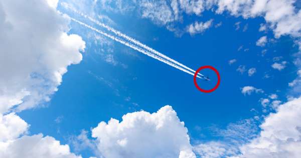 Más señales de la Tercera Guerra Mundial | Estados Unidos está desarrollando un avión de guerra invisible que puede destruir cualquier ejército